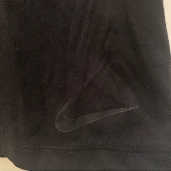 NWT Nike Gridiron Dri-Fit Black Muscle Tank - Picture 7 of 7